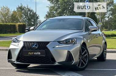 Седан Lexus IS 2018 в Києві