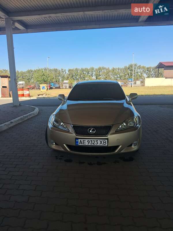 Lexus IS 2006