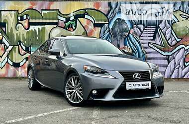 Седан Lexus IS 2015 в Киеве