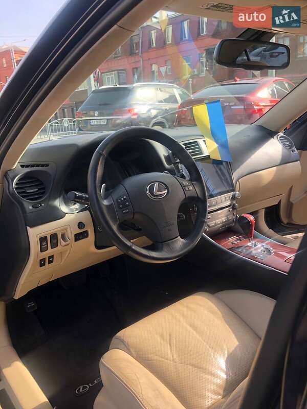 Седан Lexus IS 2007 в Харькове