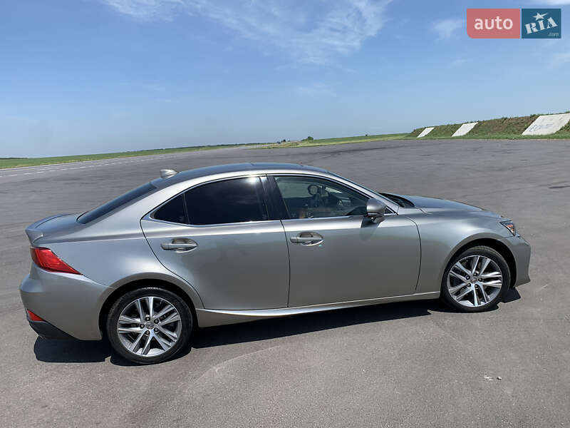 Седан Lexus IS 2018 в Одессе