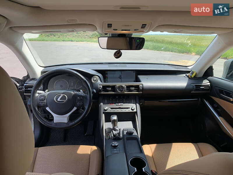 Седан Lexus IS 2018 в Одессе