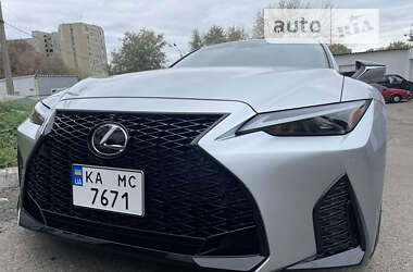 Седан Lexus IS 2022 в Киеве