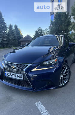 Седан Lexus IS 2014 в Києві