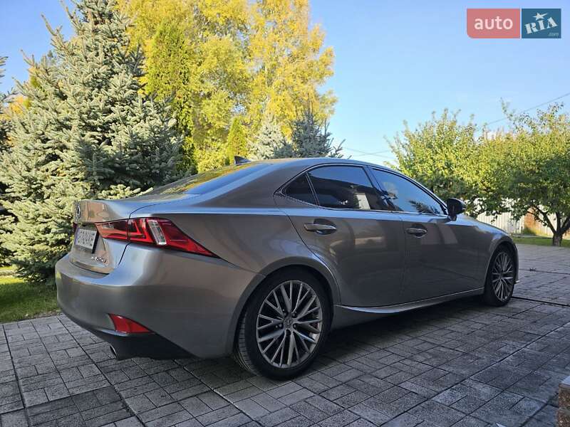 Седан Lexus IS 2015 в Каменском фото 2 Седан Lexus IS 2015 в Каменском