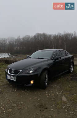 Седан Lexus IS 2009 в Долині