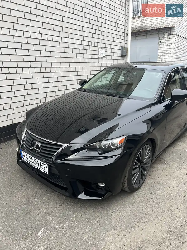 Lexus IS 2015