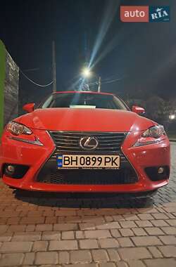 Седан Lexus IS 2015 в Ізмаїлі