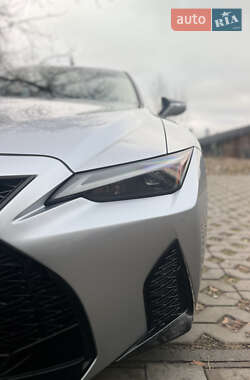 Седан Lexus IS 2022 в Києві