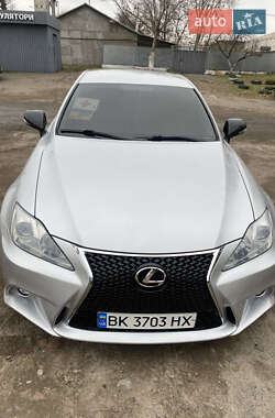 Седан Lexus IS 2009 в Дніпрі