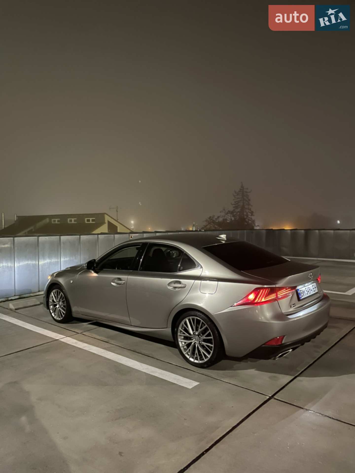 2017 Lexus IS - мініатюра 20