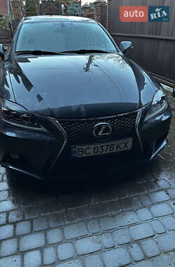 Lexus IS 2011