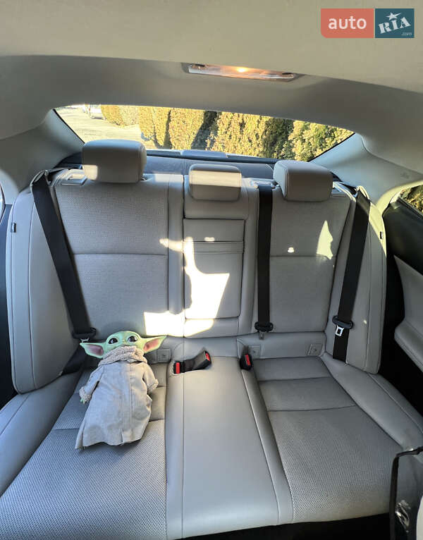 Седан Lexus IS 2014 в Чернівцях фото 7 Седан Lexus IS 2014 в Чернівцях