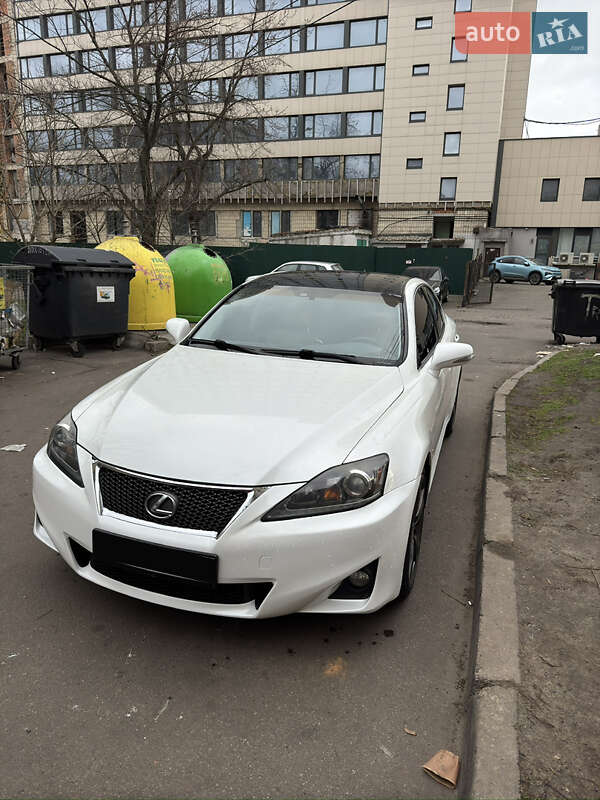 Седан Lexus IS 2010 в Киеве