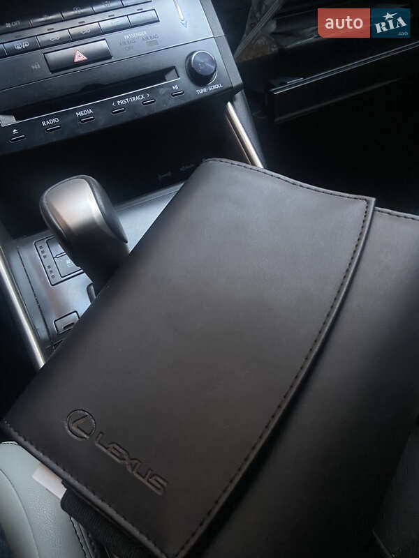 Седан Lexus IS 2013 в Полтаве
