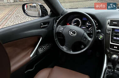 Седан Lexus IS 2007 в Самборе