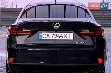 Седан Lexus IS 2014 в 