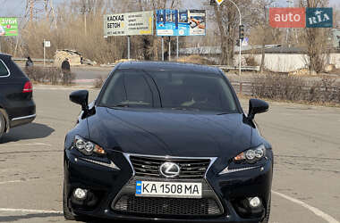 Седан Lexus IS 2013 в Вышгороде