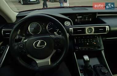 Седан Lexus IS 2013 в 