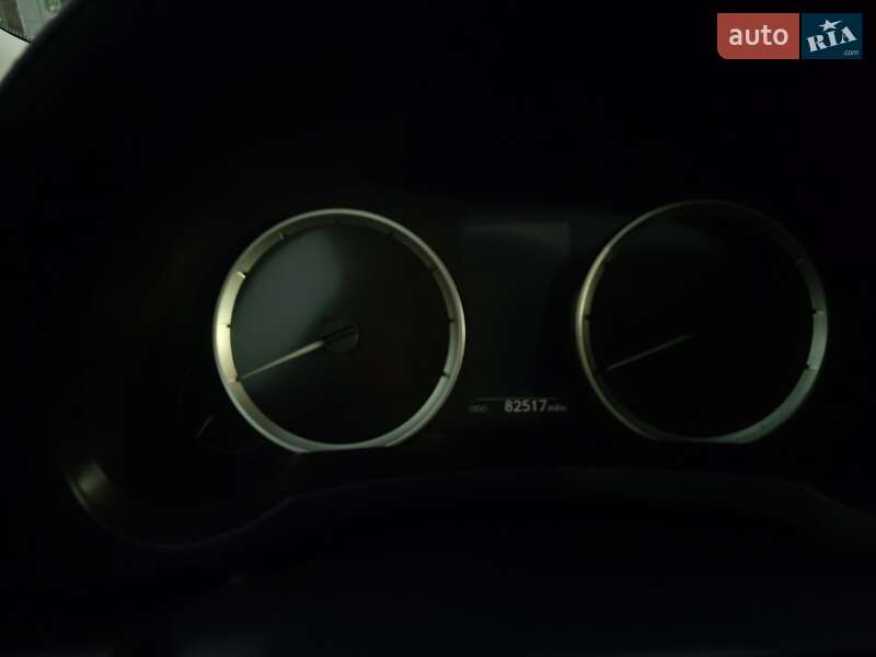 Седан Lexus IS 2013 в Хмельницком