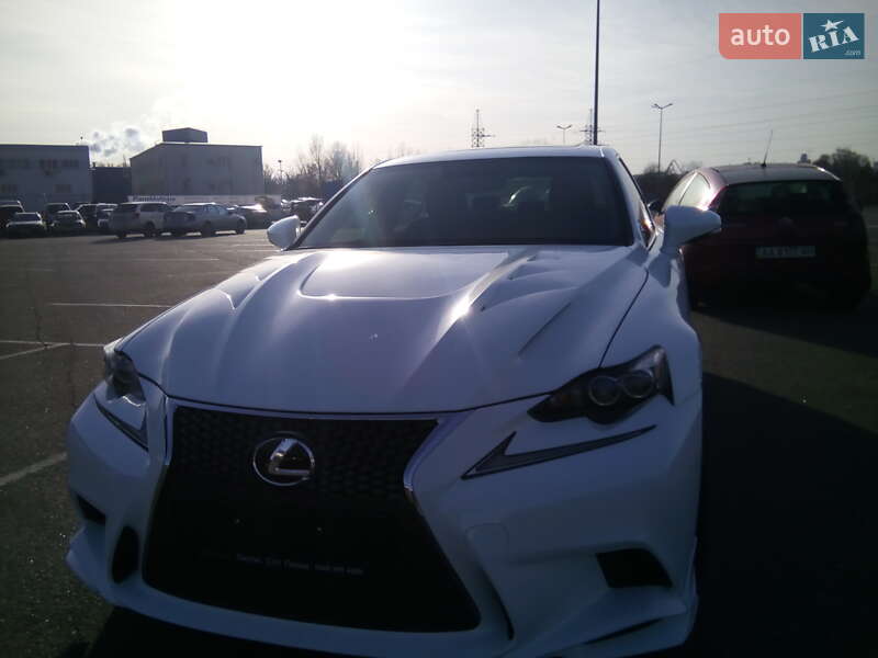 Lexus IS 2014