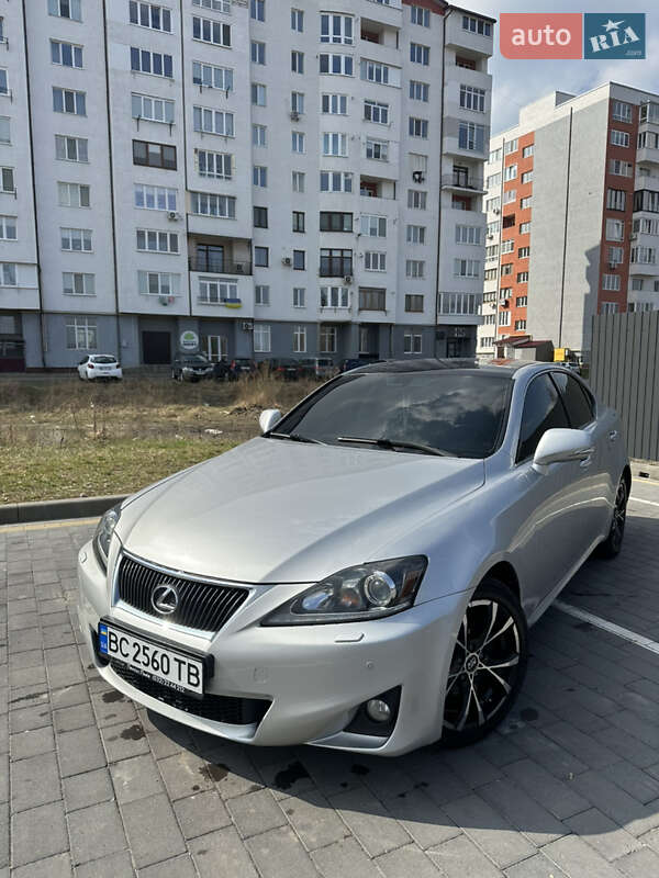 Седан Lexus IS 2010 в 