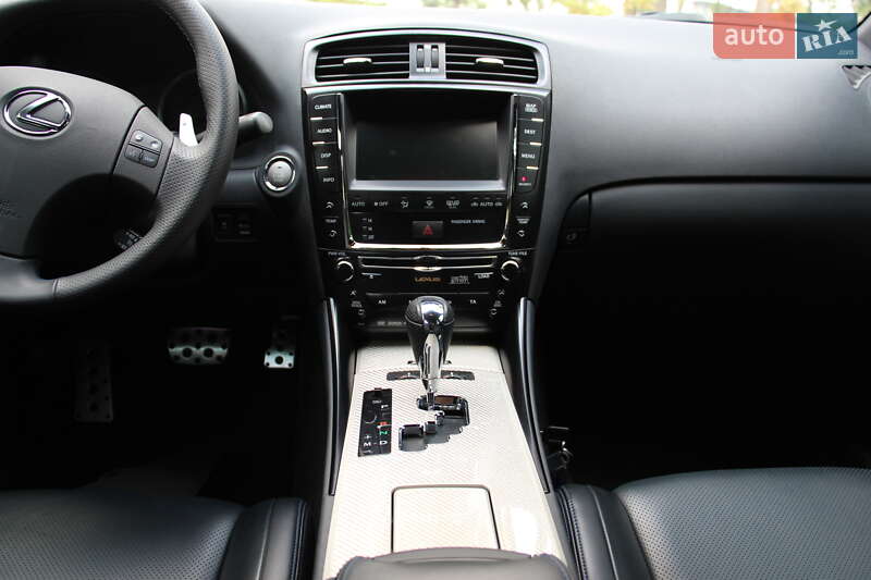 Седан Lexus IS 2009 в Києві