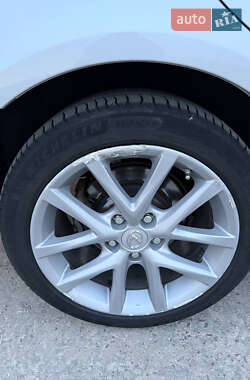 Седан Lexus IS 2010 в 
