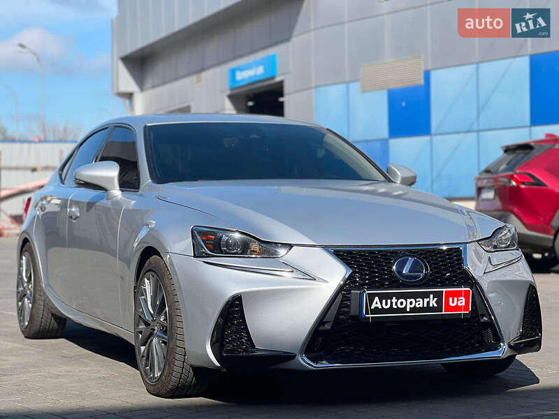 Седан Lexus IS 2017 в Одессе
