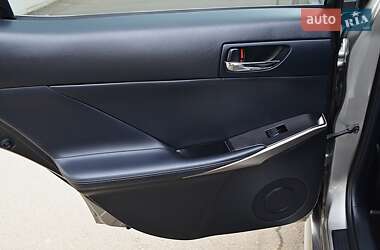 Седан Lexus IS 2013 в Білгороді-Дністровському