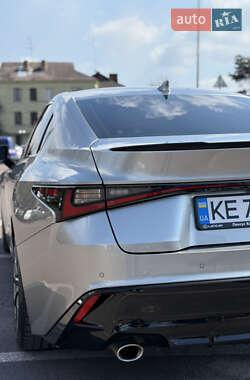 Седан Lexus IS 2023 в Днепре