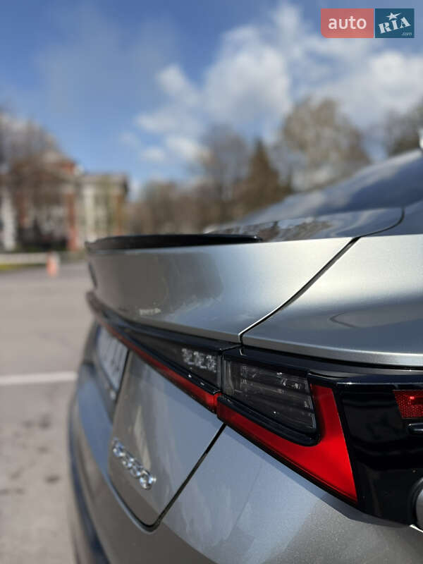 Седан Lexus IS 2023 в Дніпрі фото 22 Седан Lexus IS 2023 в Дніпрі