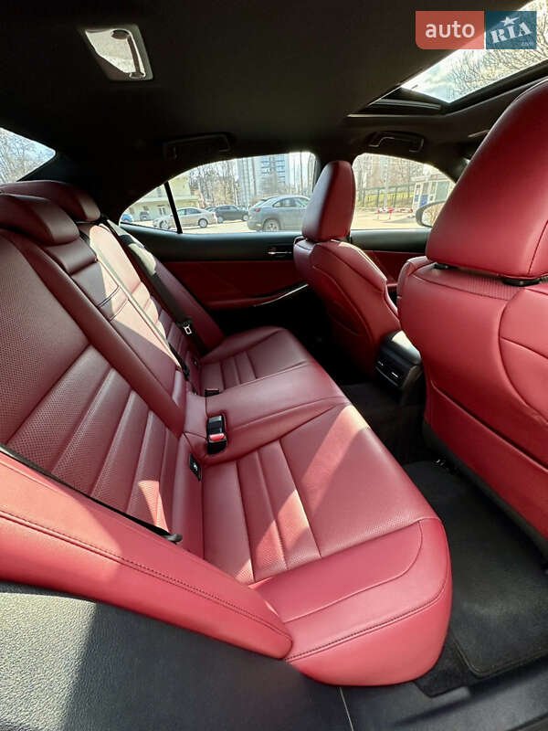 Седан Lexus IS 2014 в Харькове