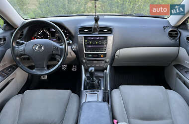 Седан Lexus IS 2009 в 