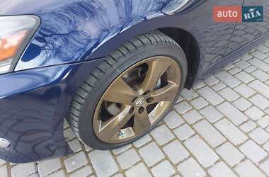 Кабріолет Lexus IS 2011 в 