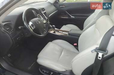 Кабріолет Lexus IS 2011 в 
