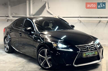 Lexus IS 2016