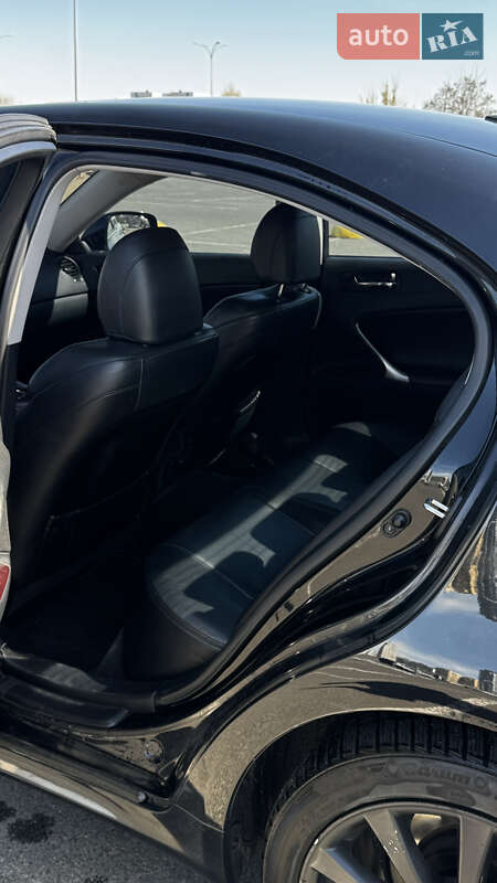 Седан Lexus IS 2007 в Києві