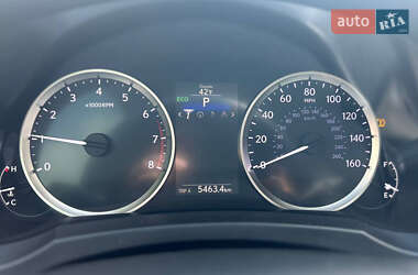 Седан Lexus IS 2014 в 