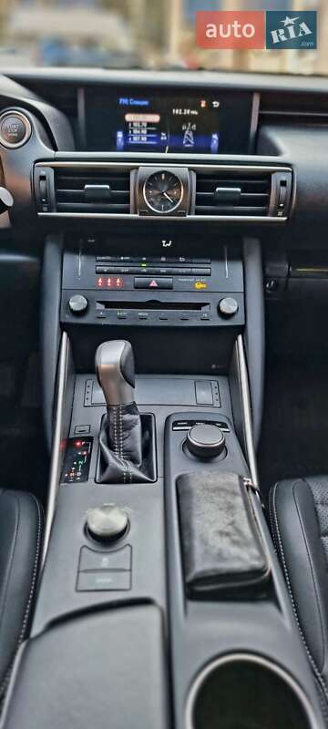 Седан Lexus IS 2017 в Одессе