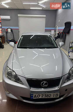 Седан Lexus IS 2006 в Ужгороде