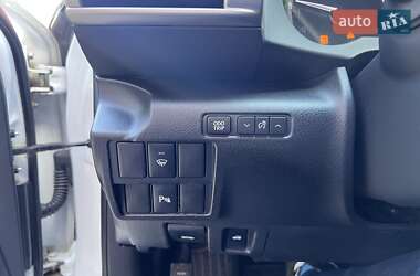 Седан Lexus IS 2013 в 