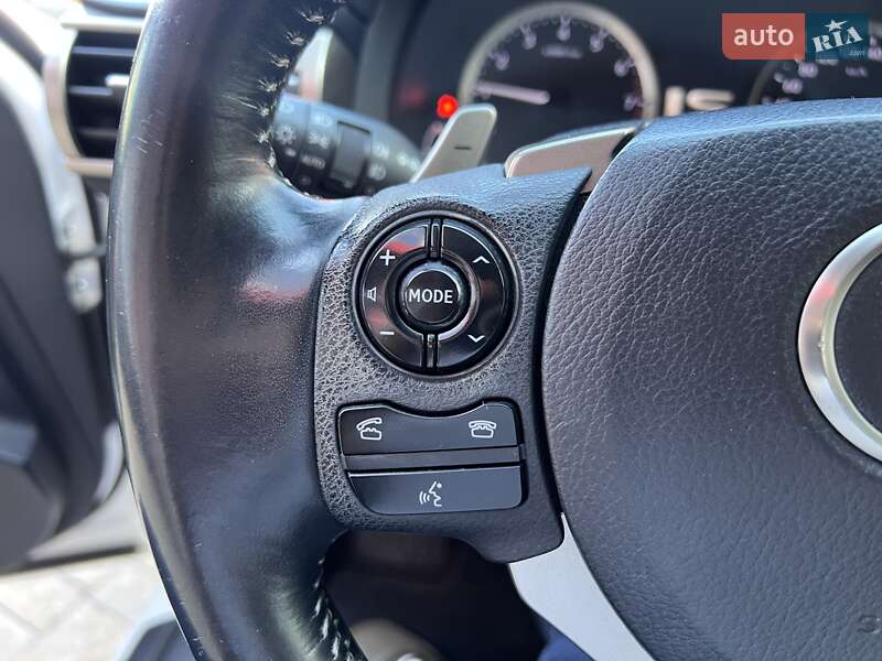 Седан Lexus IS 2013 в Львове