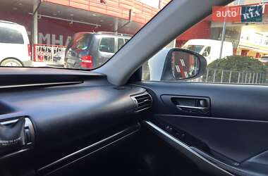Седан Lexus IS 2013 в 