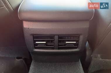 Седан Lexus IS 2013 в 