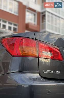Седан Lexus IS 2007 в 