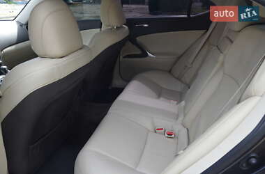 Седан Lexus IS 2010 в 