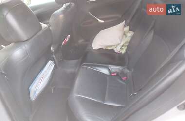 Седан Lexus IS 2005 в 