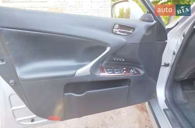 Седан Lexus IS 2005 в 