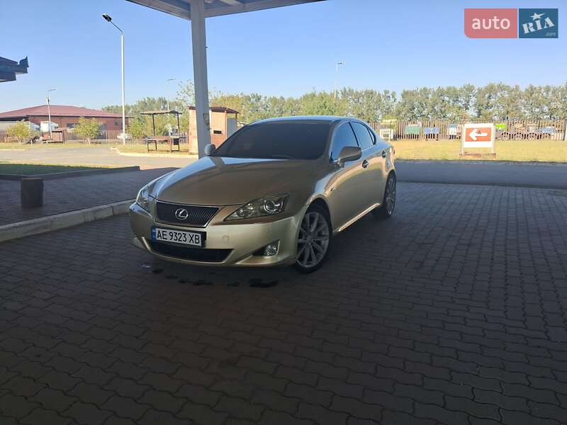 Седан Lexus IS 2006 в Дніпрі